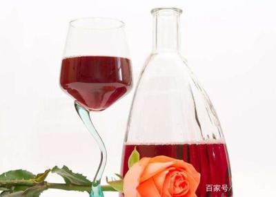 瓶醒(不开瓶,提前竖放)与醒酒器醒酒的区别常识