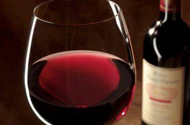 葡萄酒中期储存(3-12 个月)工艺