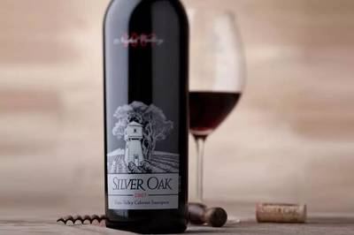银橡木酒庄(Silver Oak Cellars)